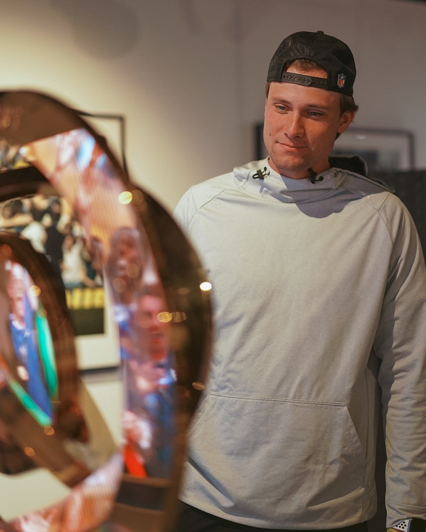 奥斯汀·麦克纳马拉 （Austin McNamara） 是他在 NFL 的第二个赛季